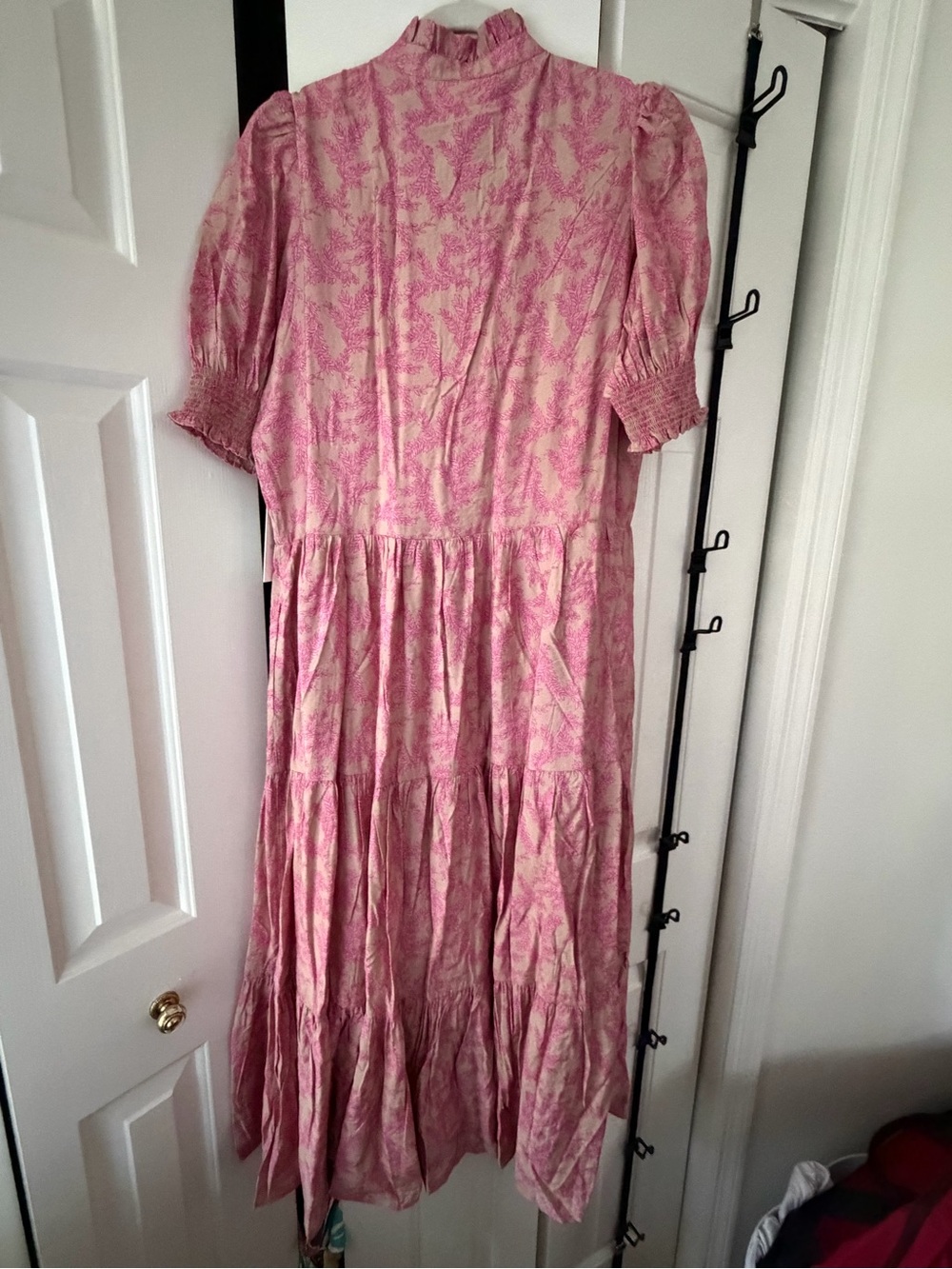Hyacinth House size Medium Pink and Cream Floral Tiered Maxi Dress - Picture 4 of 4